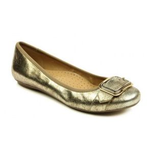 6.5 Vaneli Antique Silver Buckle Toe Flat Leather